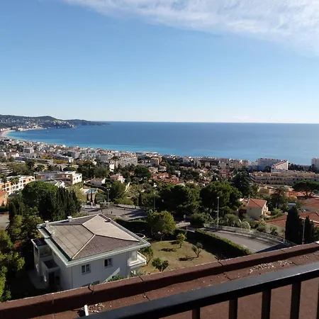 D'hotes Pleine Vue לינה וארוחת בוקר